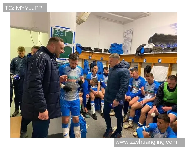 足球更衣室的秘密与团结：如何塑造球队的精神与凝聚力